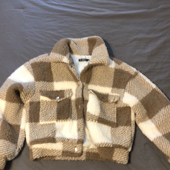 Cropped Jacket - Picture 2 of 4